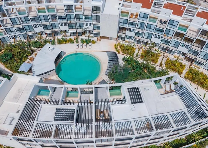 Hotel The Waves By Experience 4*