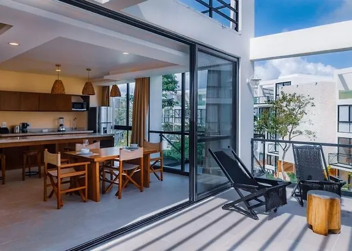 Hotel The Waves By Experience 4*